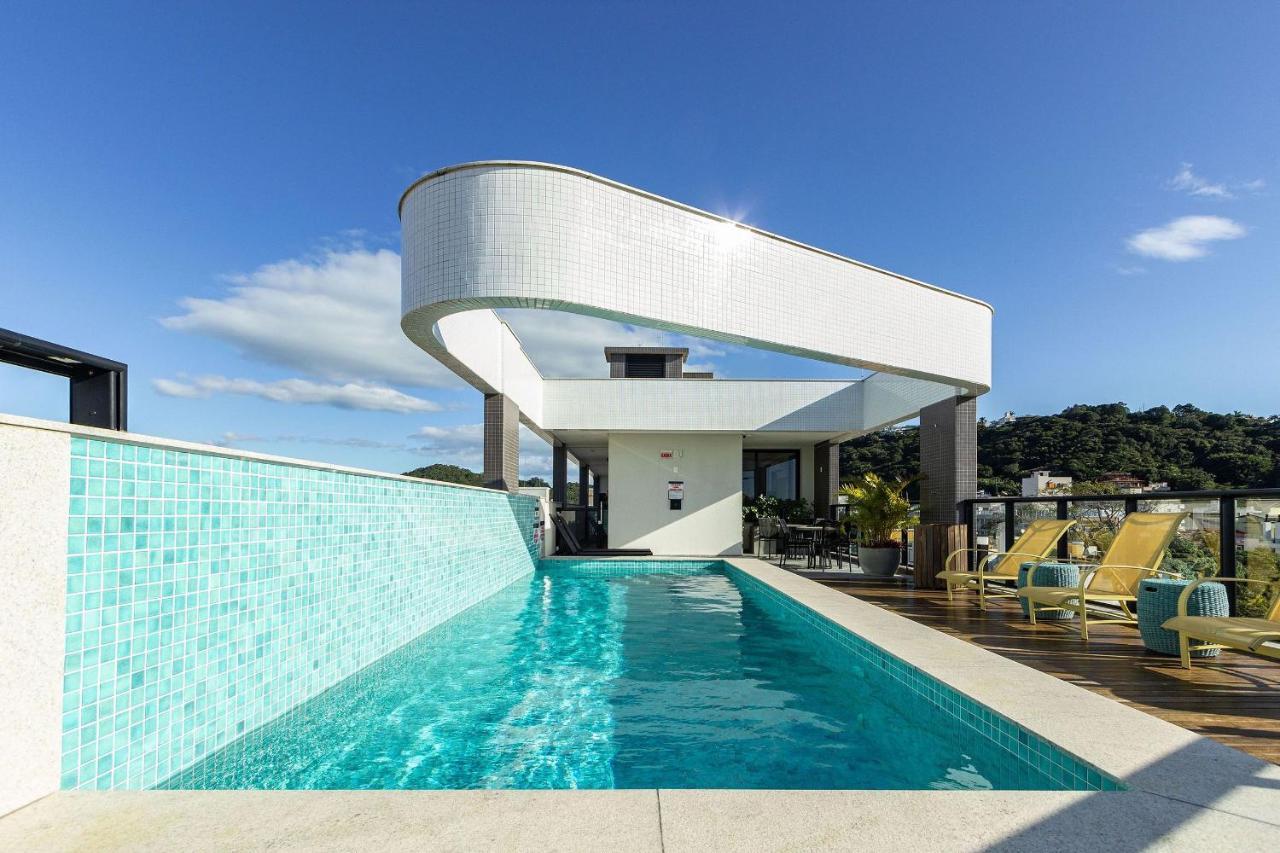 Aion Suites 302 - Lindo Apartamento Com Vista Para O Mar, A 60M Da Praia De Bombinhas, Com Piscina E Academia No Rooftop. Buitenkant foto
