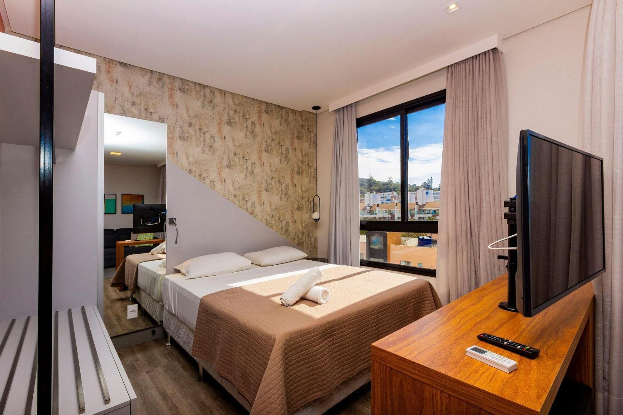 Aion Suites 302 - Lindo Apartamento Com Vista Para O Mar, A 60M Da Praia De Bombinhas, Com Piscina E Academia No Rooftop. Buitenkant foto